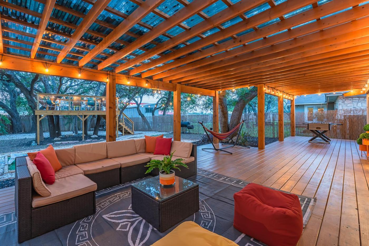Luxurious Home With Hot Tub & Tree Deck By 6Flags Сан-Антоніо Екстер'єр фото