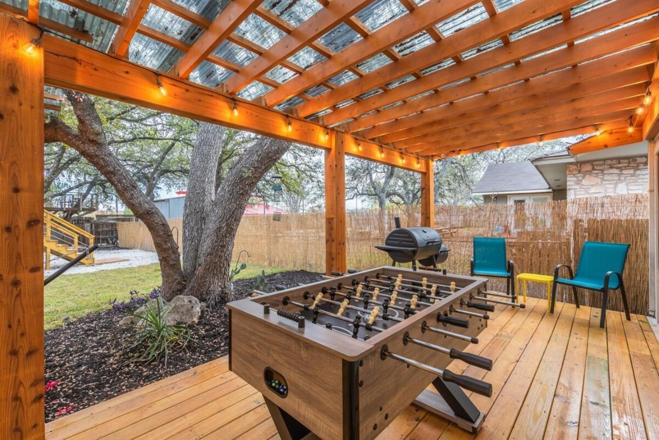 Luxurious Home With Hot Tub & Tree Deck By 6Flags Сан-Антоніо Екстер'єр фото